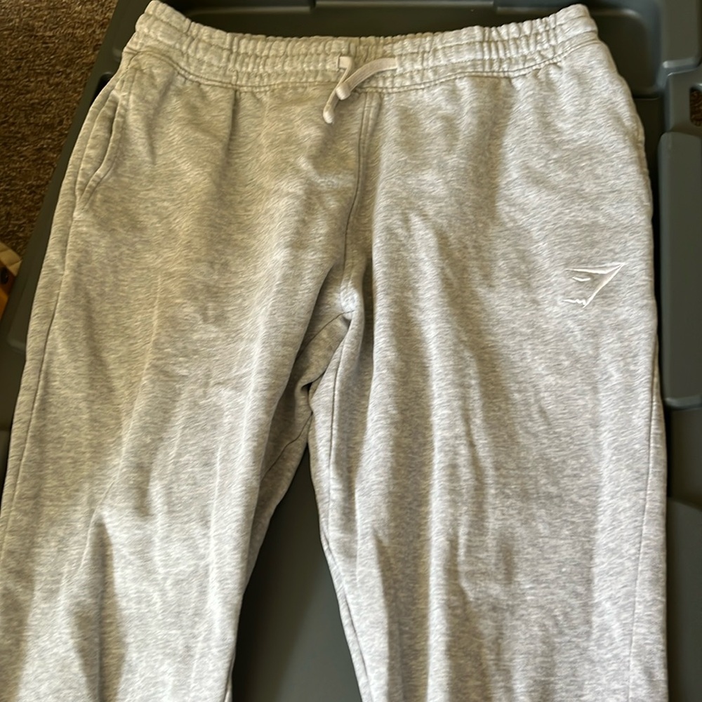 Gym shark grey sweatpants